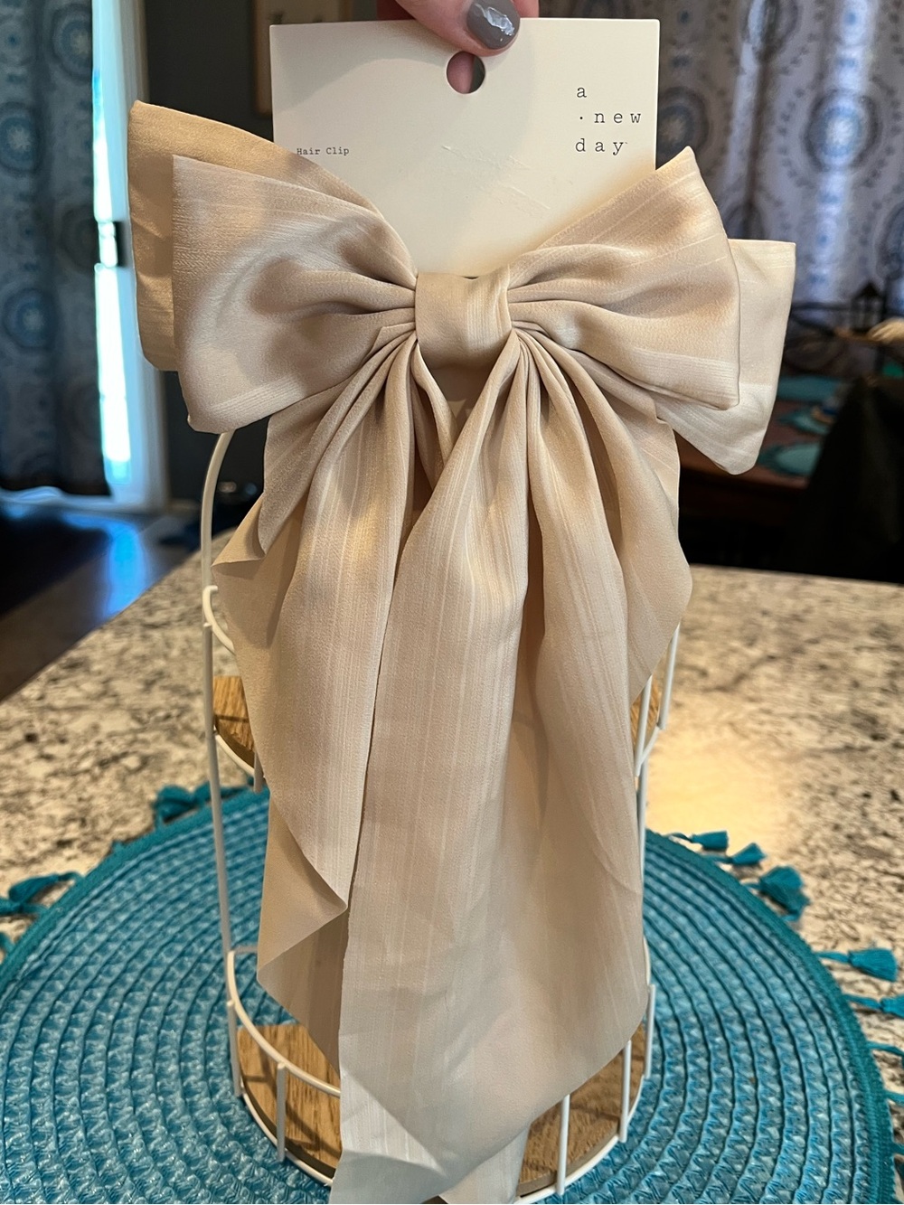 A New Day Cream Bow Hair Clip